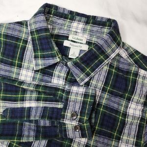 L.L. BEAN Women's Long Sleeve Flannel Cotton Button Down Plaid Shirt - Small